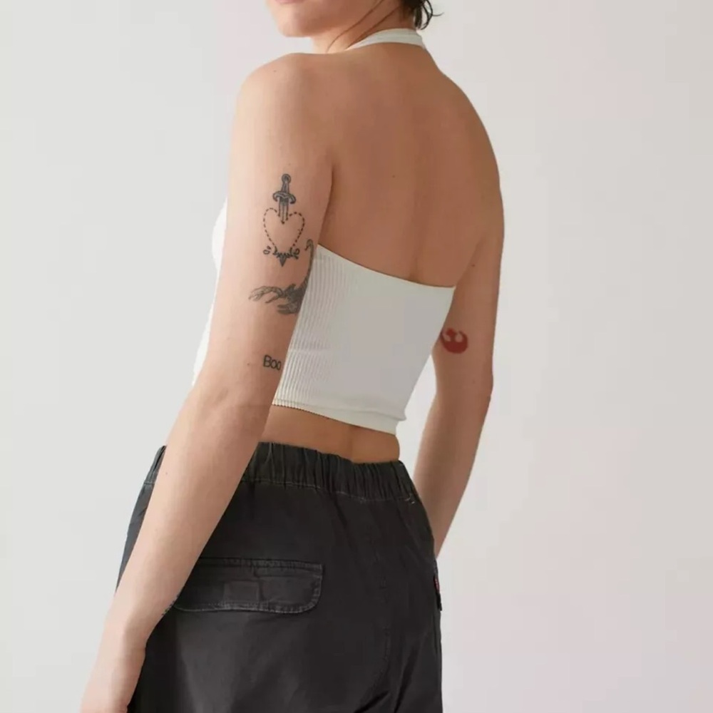 Out From Under Urban Outfitters White Ribbed Halter Top Size Small - Picture 2 of 6